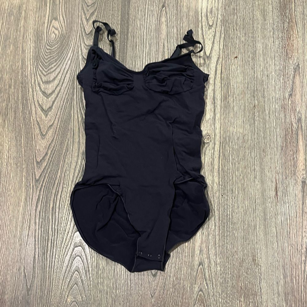 NWOT Skims Sculpting Bodysuit Seamless Shapewear Bodycon Fitted Black Size 4XL